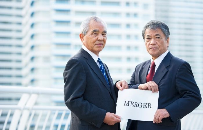 How Do Bank Mergers Affect Consumers?