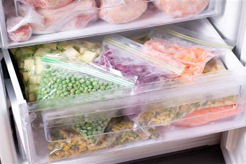 I’m a discount expert – how a ‘bag of water’ in your freezer could save on energy costs