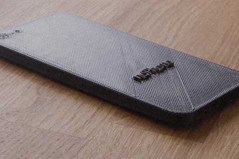 The Nophone : A plastic slab for that special someone